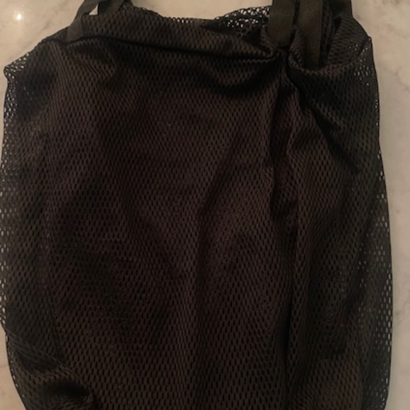 Black Mesh Nylon Tote Bag (2 in 1) - Picture 6 of 8